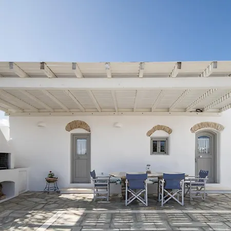 Cycladic Wine Press House * Aliki (Paros)