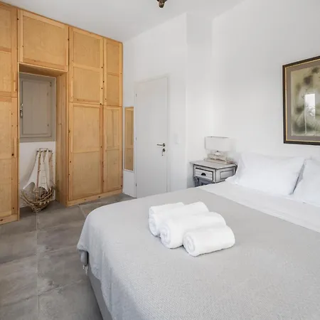 Cycladic Wine Press House * Aliki (Paros)